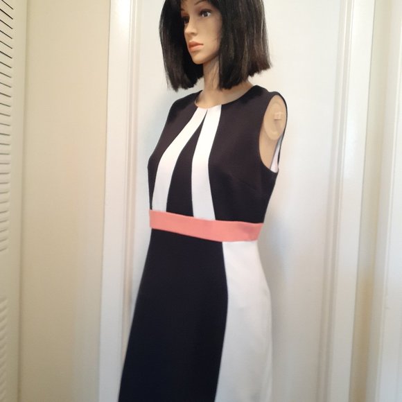 Dress - Picture 2 of 4